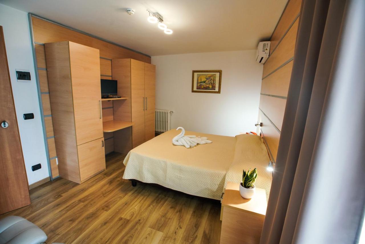 Hotel Murgia サンテーラモ・イン・コッレ エクステリア 写真